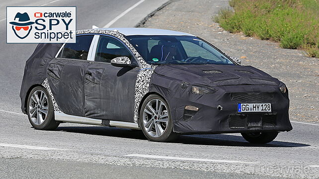 Kia C’eed spotted testing with newer interior