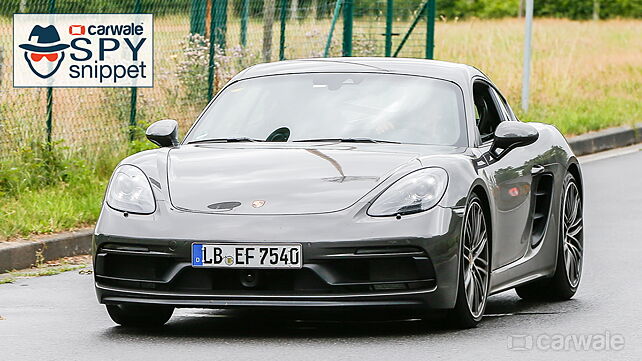 Porsche Cayman GTS spied with no camouflage