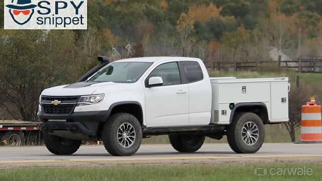 Chevrolet Colorado utility truck prototype spied