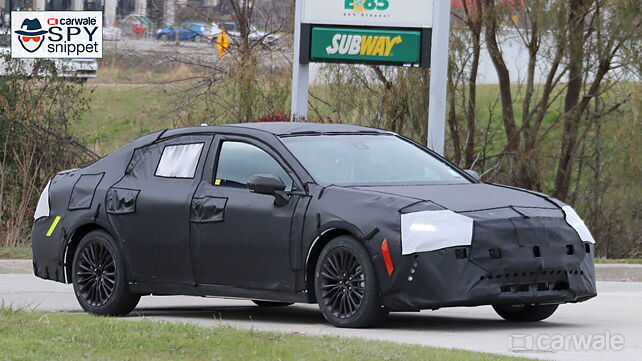 Next-gen Toyota Avalon continues testing ahead of Detroit debut