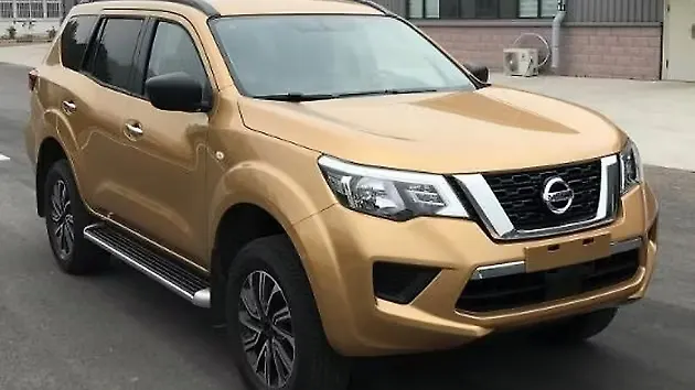 Nissan Terra spotted sans camouflage Nissan Terra spotted sans camouflage