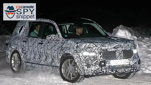 Mercedes-Benz GLB spied testing in the snow Mercedes-Benz GLB spied testing in the snow