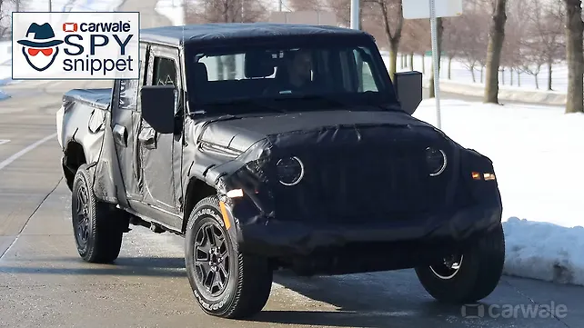 Jeep Scrambler pick-up spotted in the U.S Jeep Scrambler pick-up spotted in the U.S