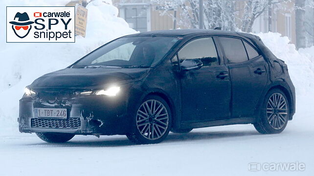 Interiors of the next Toyota Auris spied