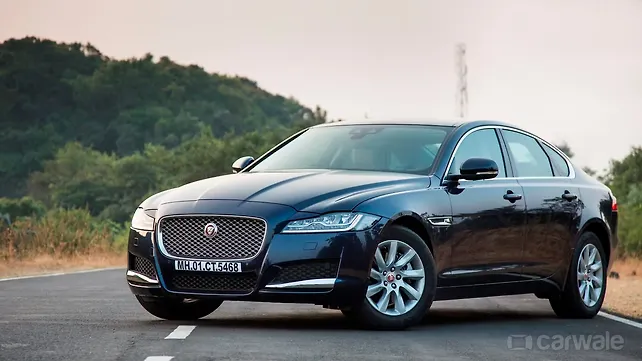 Jaguar XF Left Front Three Quarter