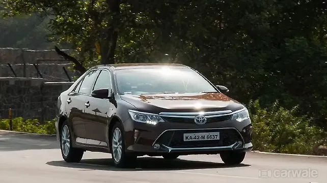 Toyota Camry petrol model unlisted from official website Toyota Camry petrol model unlisted from official website