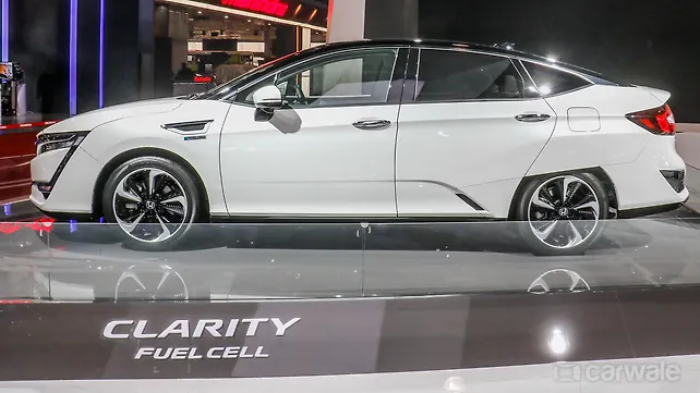 Honda Clarity Fuel Cell photo gallery Honda Clarity Fuel Cell photo gallery