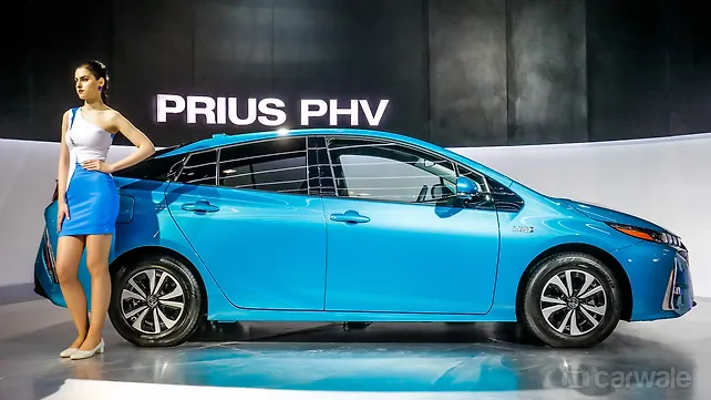 Toyota Prius PHV photo gallery Toyota Prius PHV photo gallery