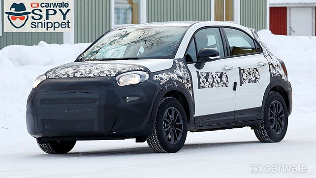 Fiat 500 X facelift caught testing
