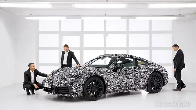 Porsche officially teases the new 992-gen 911 Porsche officially teases the new 992-gen 911