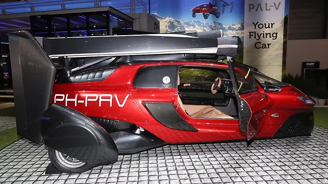 Got a Pilot’s license? Pal-V Liberty flying car debuts at Geneva Got a Pilot’s license? Pal-V Liberty flying car debuts at Geneva