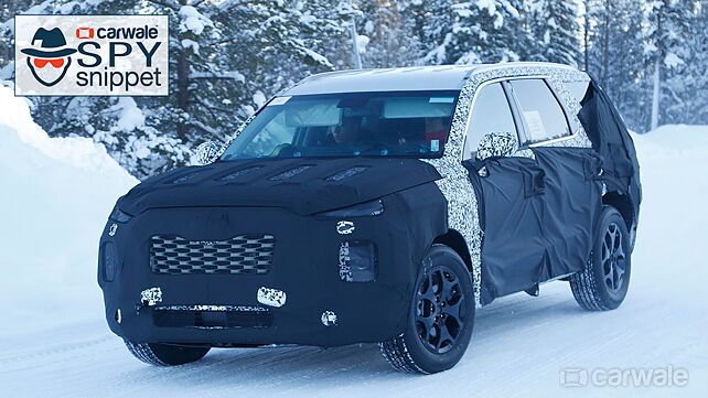 Hyundai spotted testing an eight-seater SUV in snow