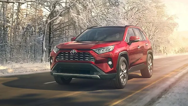 2018 New York Auto Show: Toyota RAV4 enters fifth generation 2018 New York Auto Show: Toyota RAV4 enters fifth generation