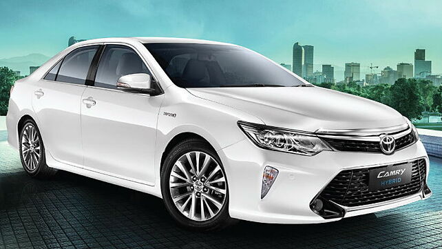 2018 Toyota Camry hybrid introduced in India