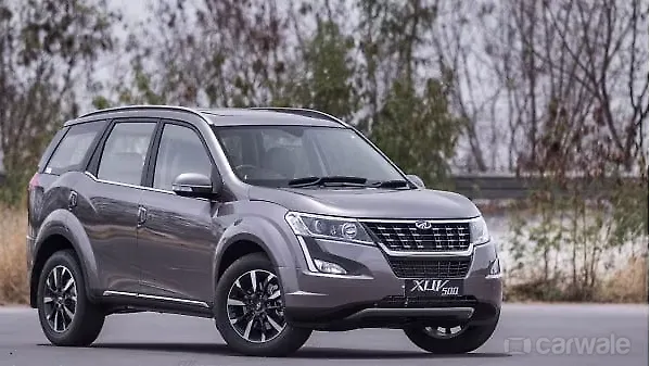 2018 Mahindra XUV500 – Variants explained in detail 2018 Mahindra XUV500 – Variants explained in detail