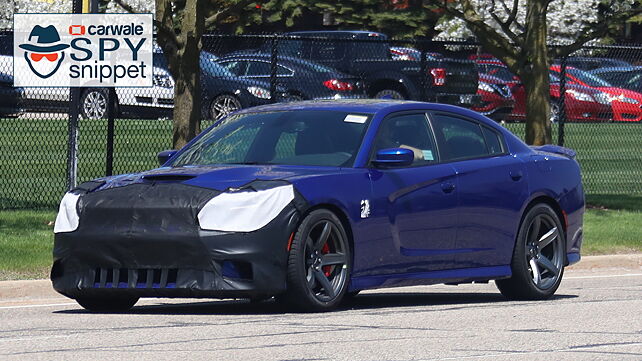 2019 Dodge Charger Hellcat spied testing