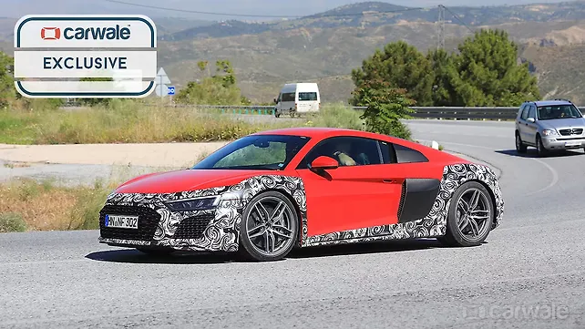 Audi R8 facelift spied on test Audi R8 facelift spied on test