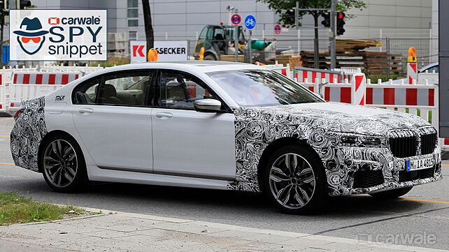 BMW 7 Series facelift spied with a larger grille and updated rear