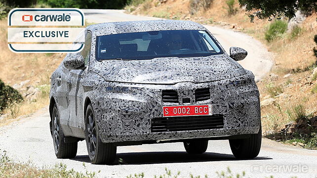 Renault caught testing its new Coupe-Crossover