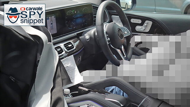 New-gen Mercedes-Benz GLE interior spied