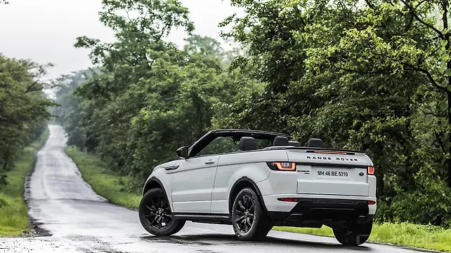 Land Rover Range Rover Evoque [2016-2020] Left Rear Three Quarter