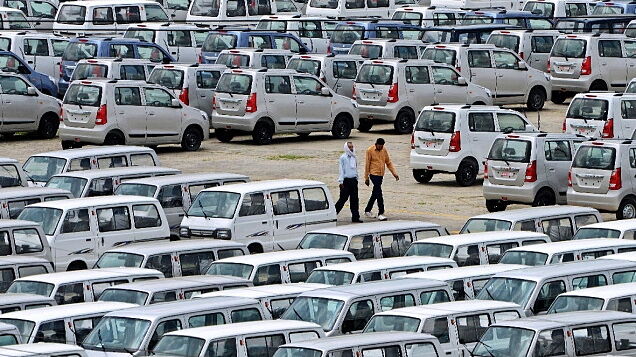 Passenger vehicle sales drop by 2.71 per cent in July 2018