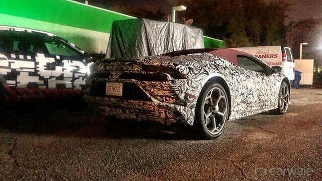 2020 Lamborghini Huracan spied with a massive touchscreen
