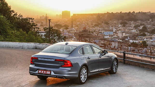 Volvo S90 Momentum variant now available at Rs 51.90 lakhs