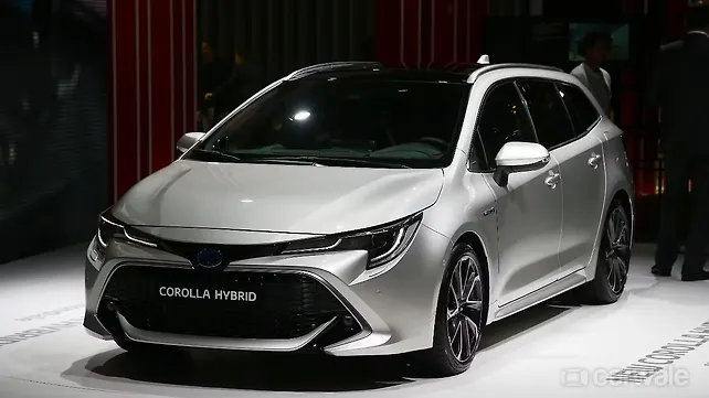 Paris Motor Show 2018 Toyota Corolla Touring Sports Breaks Cover Paris Motor Show 2018 Toyota Corolla Touring Sports Breaks Cover