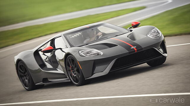 Ford GT Carbon Series weighs less and offers more go