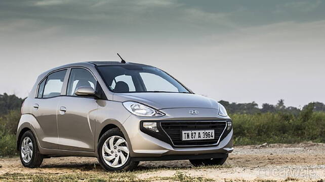 30,000 bookings for Hyundai Santro, automatic becomes a favourite
