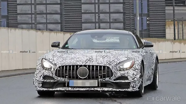 Mercedes-AMG GT R crosses over to the dark side Mercedes-AMG GT R crosses over to the dark side