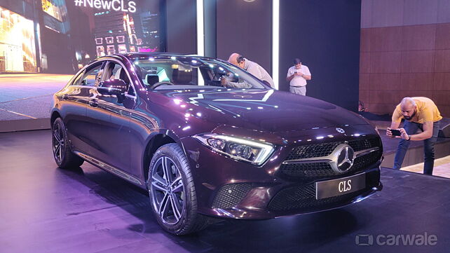 Mercedes CLS 300d: Now in Pictures