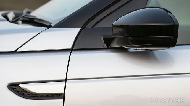 Land Rover Discovery Sport [2018-2020] Front View