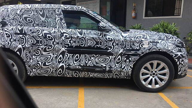 New Range Rover Evoque spied testing in India