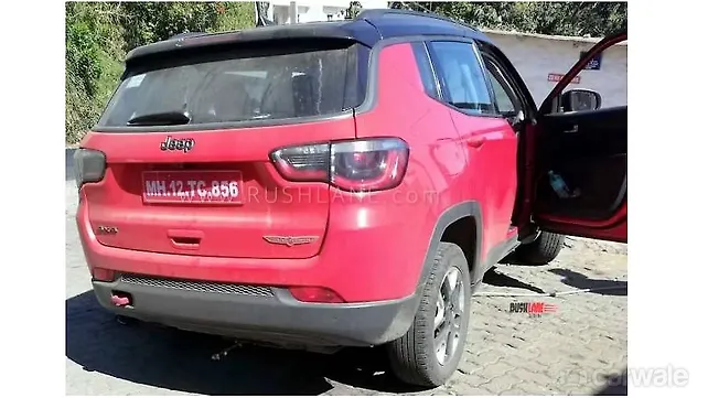 Jeep Compass Trailhawk spied again with nine-speed diesel-automatic Jeep Compass Trailhawk spied again with nine-speed diesel-automatic