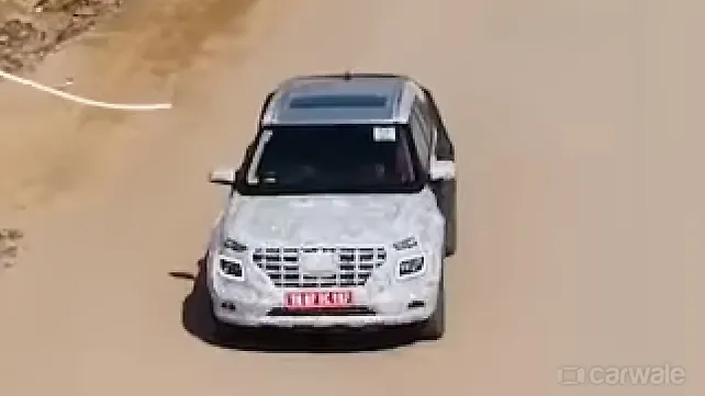 New Hyundai Venue teaser reveals sunroof and DRLs New Hyundai Venue teaser reveals sunroof and DRLs