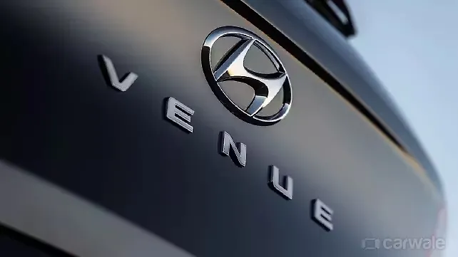 Hyundai Venue: 10 India specific Connected features Hyundai Venue: 10 India specific Connected features