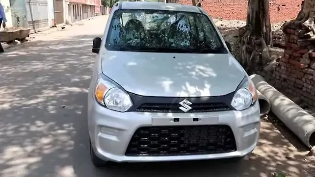Maruti Suzuki Alto 800 facelift starts arriving at dealership Maruti Suzuki Alto 800 facelift starts arriving at dealership