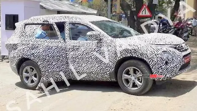 Tata Buzzard (7-seater Tata Harrier) spotted testing again in India Tata Buzzard (7-seater Tata Harrier) spotted testing again in India