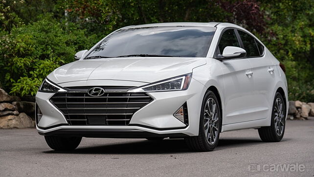 Hyundai Elantra facelift spotted in India ahead of official launch