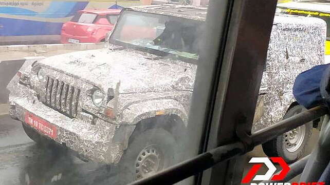 New Mahindra Thar hard top spotted in production form