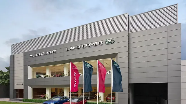 Jaguar Land Rover inaugurates 3S retailer facility in Pune Jaguar Land Rover inaugurates 3S retailer facility in Pune