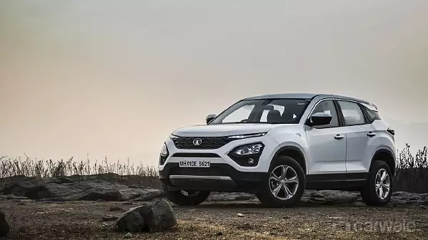 Tata introduces sunroof as official accessory for the Harrier