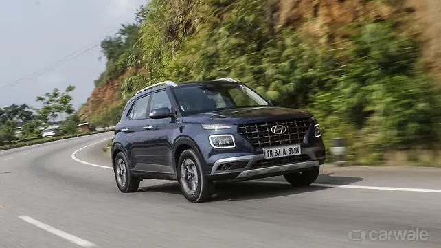 Hyundai Venue continues to outsell Maruti Suzuki Vitara Brezza in August Hyundai Venue continues to outsell Maruti Suzuki Vitara Brezza in August