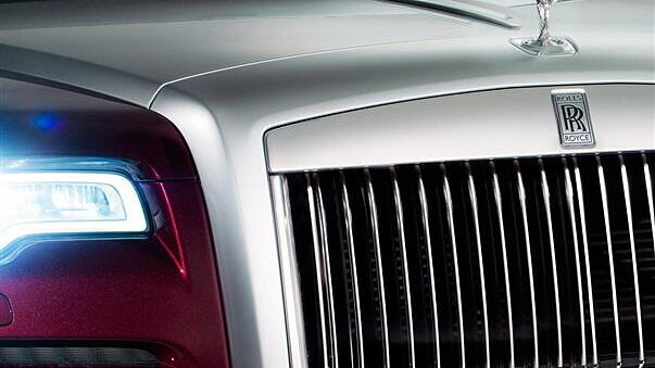 Rolls-Royce Ghost Series II teased before Geneva debut