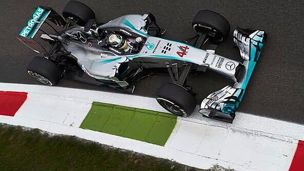 Hamilton takes pole position from Rosberg at Monza