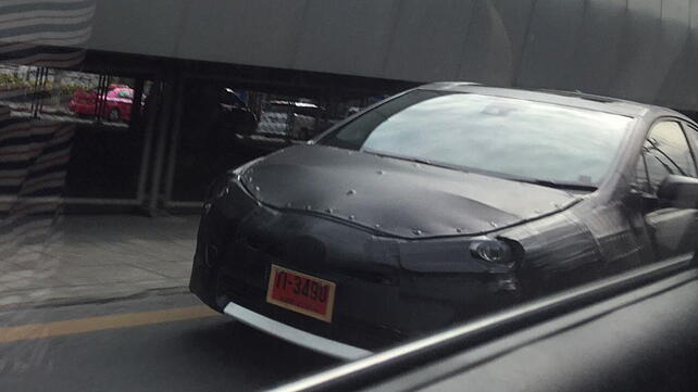 2016 Toyota Prius spotted testing in Thailand