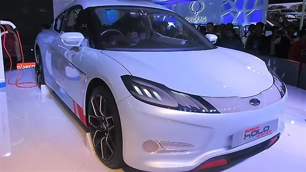 Mahindra Reva reveals the Halo, a next-gen 2-door concept car at the Auto Expo Mahindra Reva reveals the Halo, a next-gen 2-door concept car at the Auto Expo