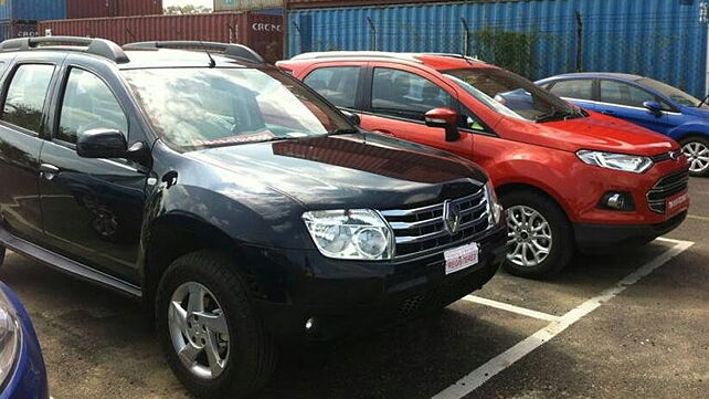 Ford EcoSport and Renault Duster spied standing side-by-side 